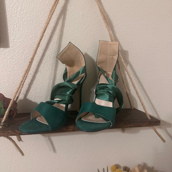 Velvet Green Ribbon Lace Up Heels Good Condition - Picture 5 of 6